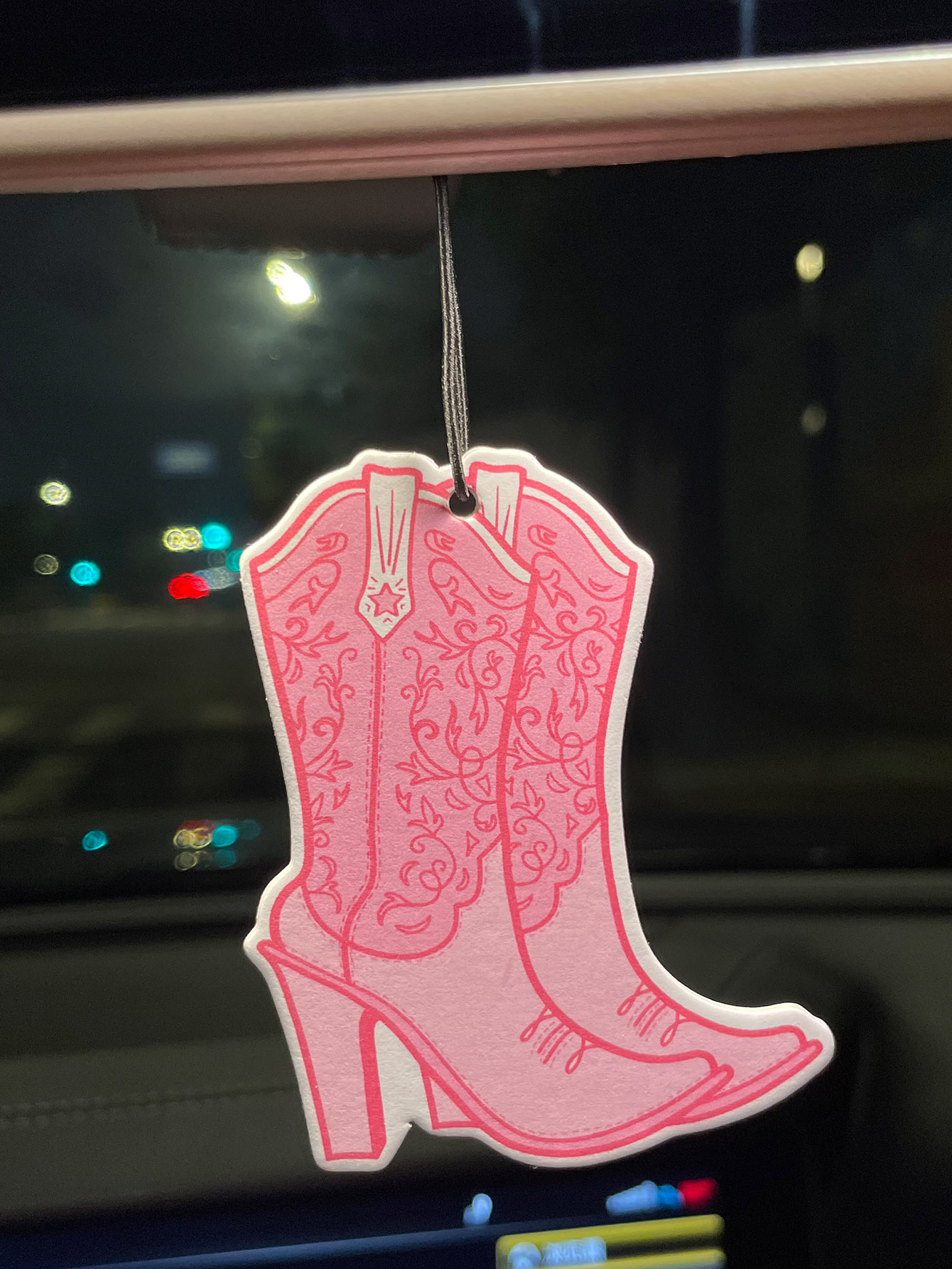 Boots/Freesia Fresh Scent Five - Bathroom Home Essentials Store のレビューと価格