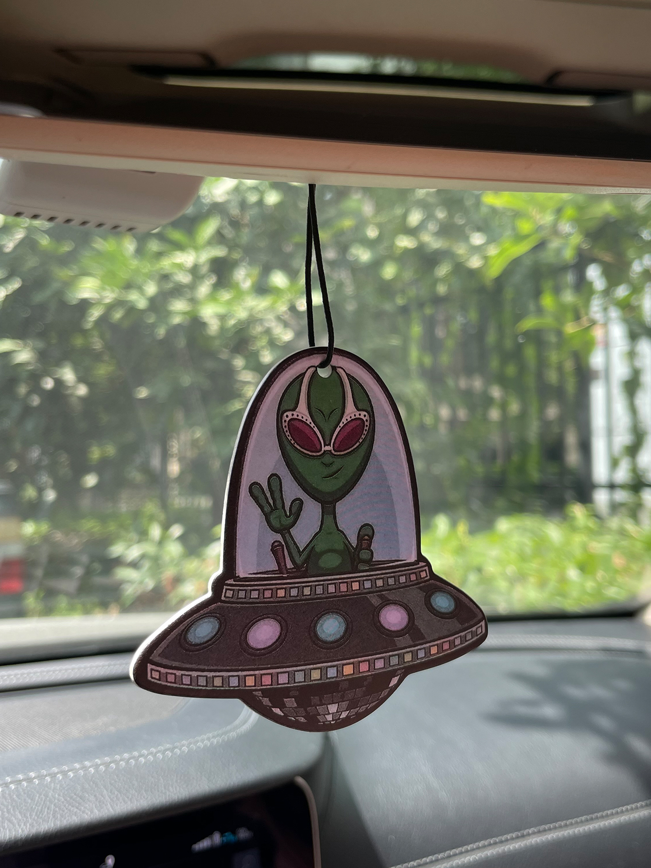 Alien/Hilton Fresh Scent Five- - Bathroom Home Essentials Store のレビューと価格