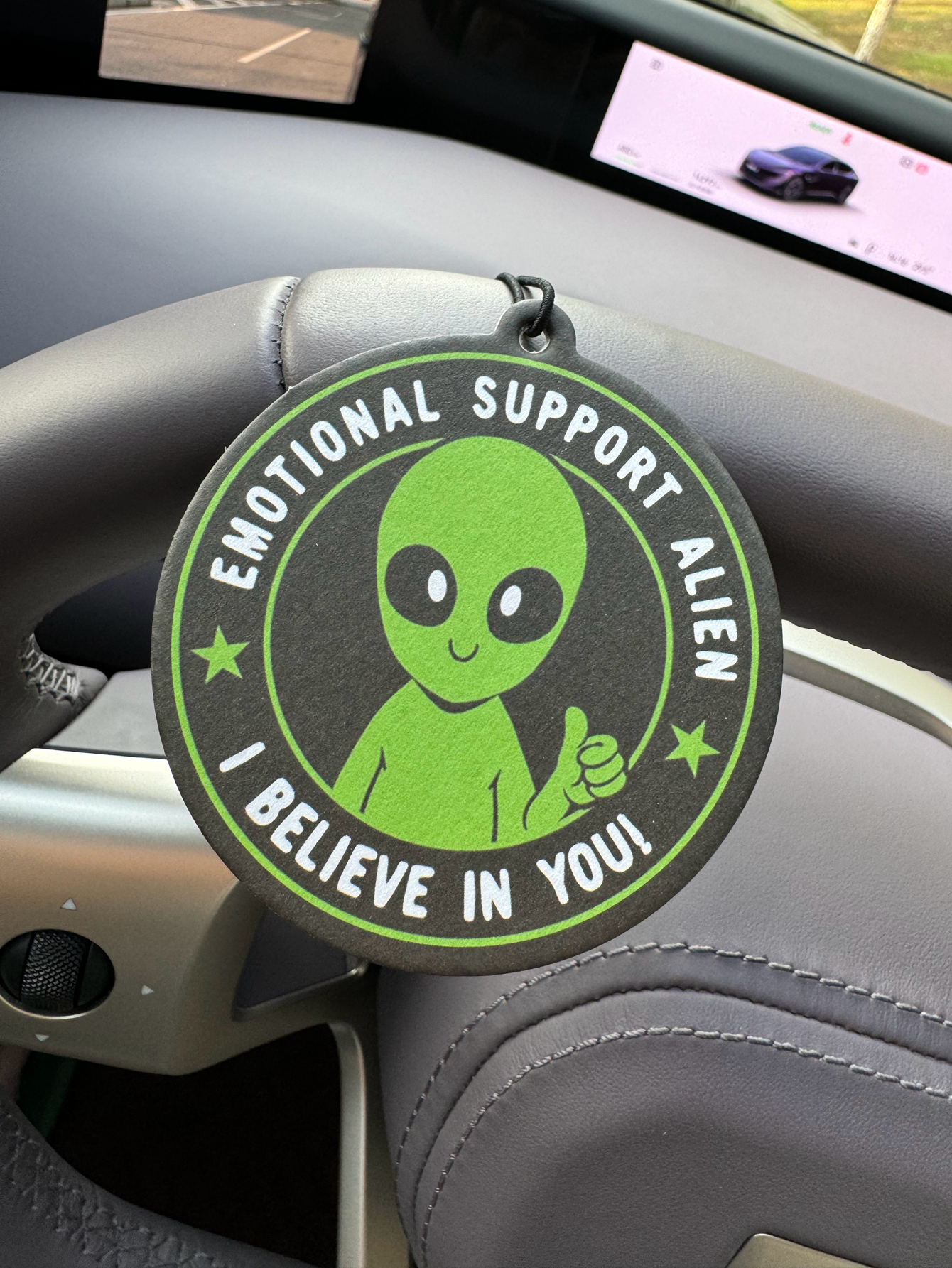 Emotional Support Alien Alien  - Bathroom Home Essentials Store のレビューと価格