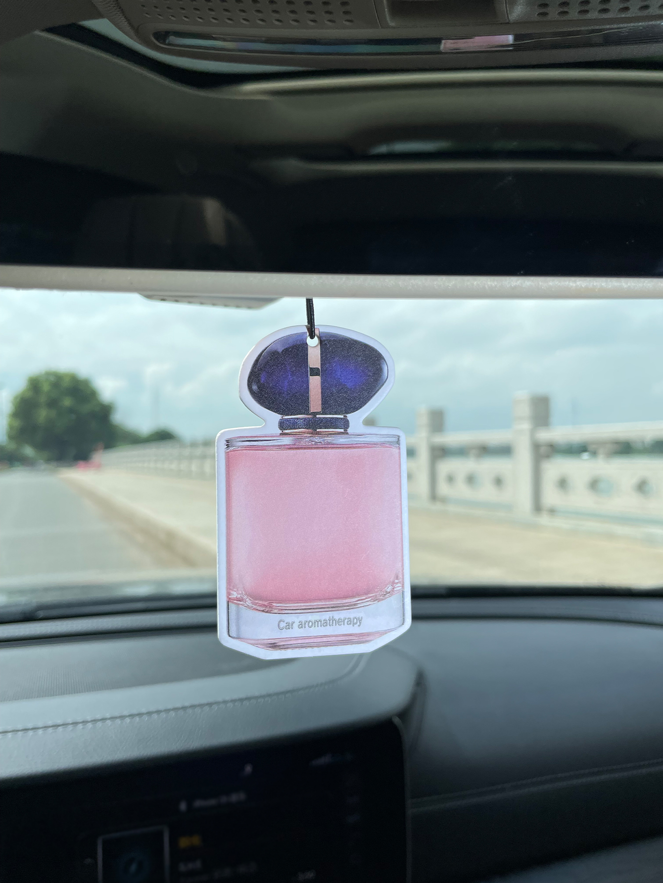 Bottle/Freesia Fresh Scent Fiv - Bathroom Home Essentials Store のレビューと価格